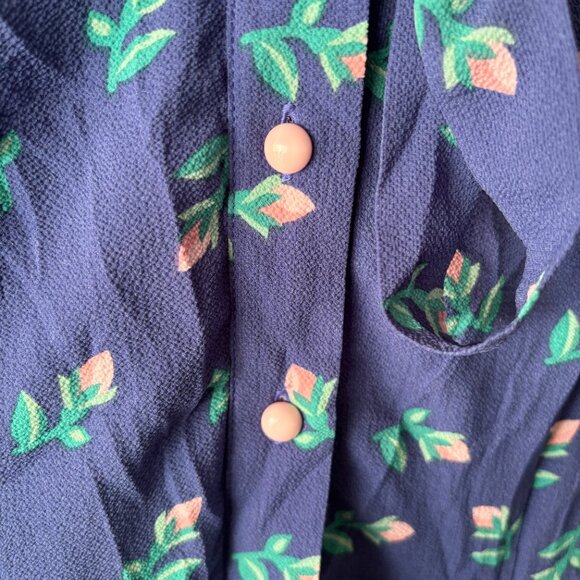 Collectif Vintage UK 14/US 10 Blue Floral Long Sleeve Button Front Bow Blouse - Picture 5 of 8
